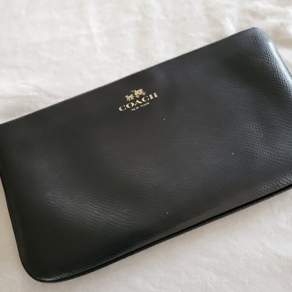 Coach wristlet - Picture 1 of 2